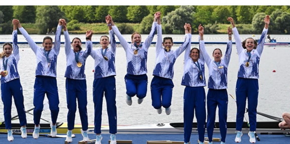 Marian Florian Enache, Andrei Sebastian Cornea, Simona Geanina Radiș, Amalia Bereș, Adriana Adam, Maria Lehaci, Nicoleta Ancuța Bodnar, Roxana Iuliana Anghel, Ionela Livia Cozmiuc și Gianina Elena Van Groningen vor primi titlul de „Cetățean de onoare” al municipiului Craiova