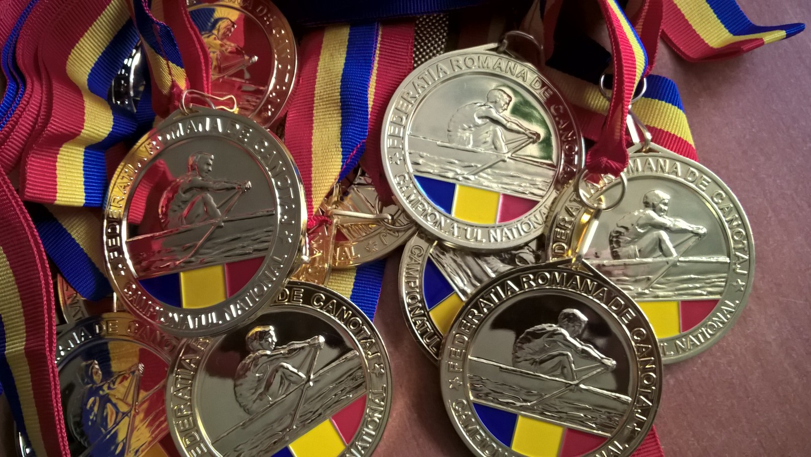 Primii 10 sportivi ai F.R. Canotaj in anul 2016