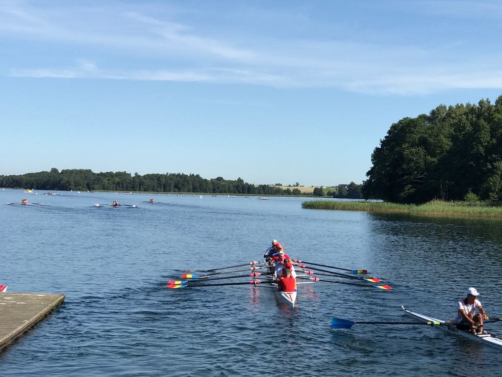 România participă cu șapte echipaje la Campionatul Mondial de Juniori din Lituania