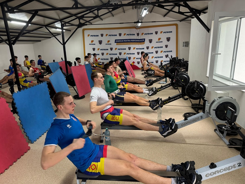 Viitorii campioni ai României la canotaj s-au remarcat la Campionatul Național Petrom – Ergometru Juniori de la Iași